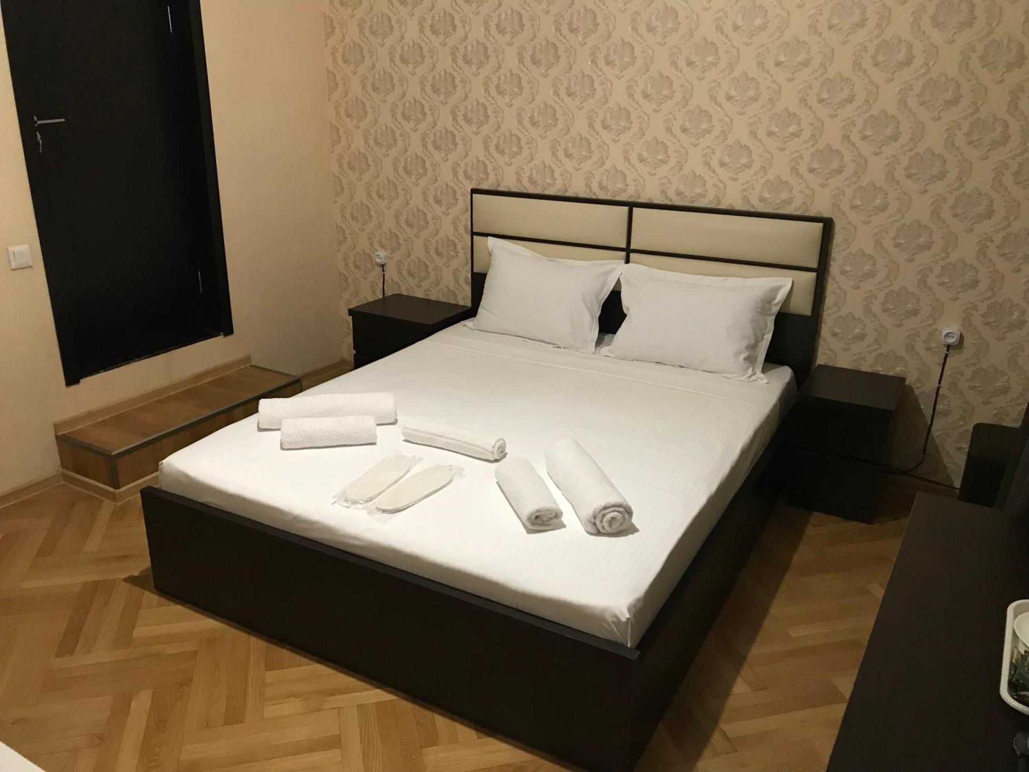 Family Guest House 第比利斯 外观 照片
