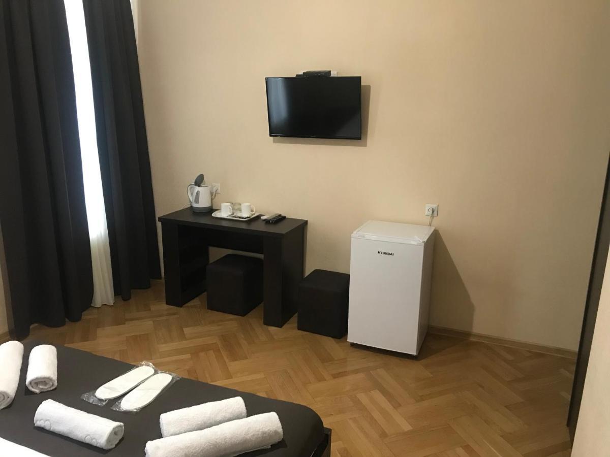 Family Guest House 第比利斯 外观 照片