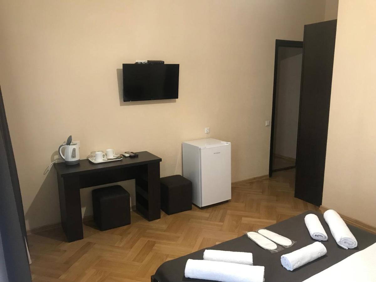 Family Guest House 第比利斯 外观 照片