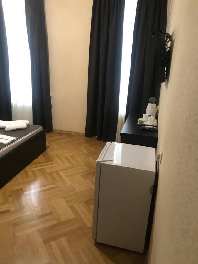 Family Guest House 第比利斯 外观 照片