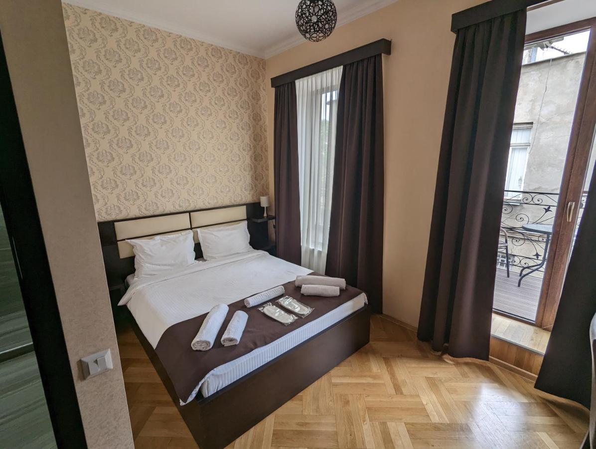 Family Guest House 第比利斯 外观 照片
